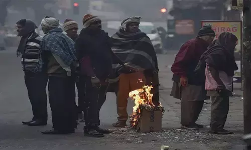 ठंड से बढ़ी ठिठुरन, चार राज्यों में भारी बारिश के आसार, -11 डिग्री लेह का न्यूनतम तापमान ठंड से बढ़ी ठिठुरन, चार राज्यों में भारी बारिश के आसार, -11 डिग्री लेह का न्यूनतम तापमान