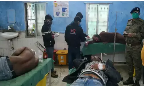 3 बदमाशों को ग्रामीणों ने पीट-पीटकर किया अधमरा, जानें क्या है मामला