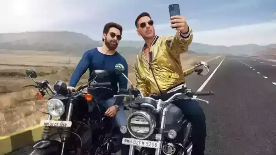 इमरान हाश्मी के साथ अक्षय कुमार सेल्फी लेते दिखे, इंस्टाग्राम पर शेयर की फोटो इमरान हाश्मी के साथ अक्षय कुमार सेल्फी लेते दिखे, इंस्टाग्राम पर शेयर की फोटो