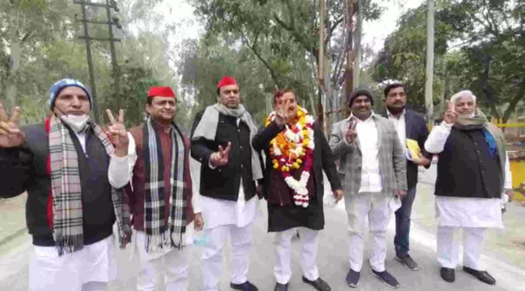 गाजियाबाद : साहिबाबाद से सपा प्रत्याशी अमरपाल शर्मा ने भरा नामांकन, बताई क्या हैं प्राथमिकताएं? गाजियाबाद : साहिबाबाद से सपा प्रत्याशी अमरपाल शर्मा ने भरा नामांकन, बताई क्या हैं प्राथमिकताएं?