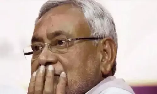 संकट में है सरकार नीतीश हुए मौन संकट में है सरकार नीतीश हुए मौन