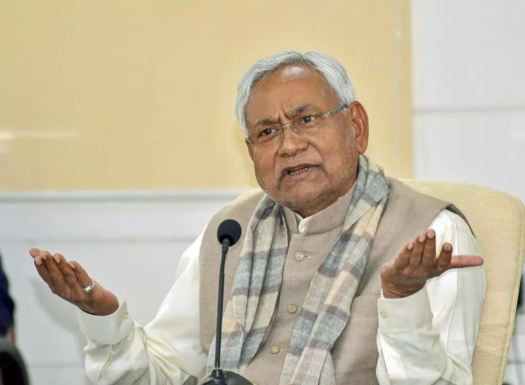 Bihar : नीतीश सरकार की बड़ी कार्रवाई; 5 साल से ड्यूटी से गायब 60 से ज्यादा सरकारी डॉक्टर बर्खास्त