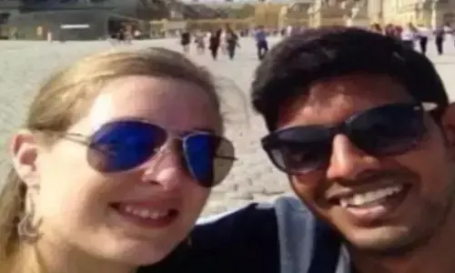 ऑटोरिक्शा चालक को विदेशी से हो गया प्यार, जा पंहुचा सात समंदर पार, जानिए फिर क्या हुआ?