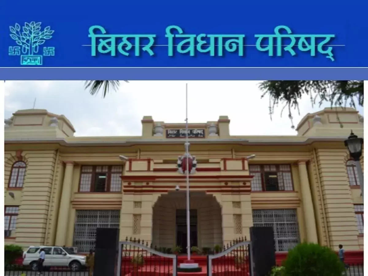 पेंच में फंसा है विधानपरिषद की 24 सीटों का गठबंधन पेंच में फंसा है विधानपरिषद की 24 सीटों का गठबंधन