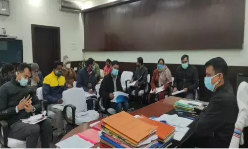 डीएम का निर्देश सभी स्वच्छाग्रहियों के साथ वर्चुअल मीटिंग कर उन्हें प्रशिक्षण दें डीएम का निर्देश सभी स्वच्छाग्रहियों के साथ वर्चुअल मीटिंग कर उन्हें प्रशिक्षण दें