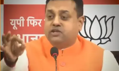 जो करे जिन्ना से प्यार वह कैसे करे पाकिस्तान से इंकार, संबित पात्रा का अखिलेश पर वार जो करे जिन्ना से प्यार वह कैसे करे पाकिस्तान से इंकार, संबित पात्रा का अखिलेश पर वार