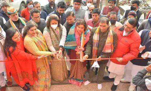 लड़की हूँ लड़ सकती हूँ  के उदघोष के साथ साहिबाबाद से कांग्रेस प्रत्याशी संगीता त्यागी के कार्यालय का हुआ उद्घाटन