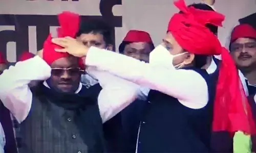 स्वामी प्रसाद मौर्य को विधायक बनाने की तैयारी, जानिए क्या है अखिलेश यादव का नया प्लान स्वामी प्रसाद मौर्य को विधायक बनाने की तैयारी, जानिए क्या है अखिलेश यादव का नया प्लान