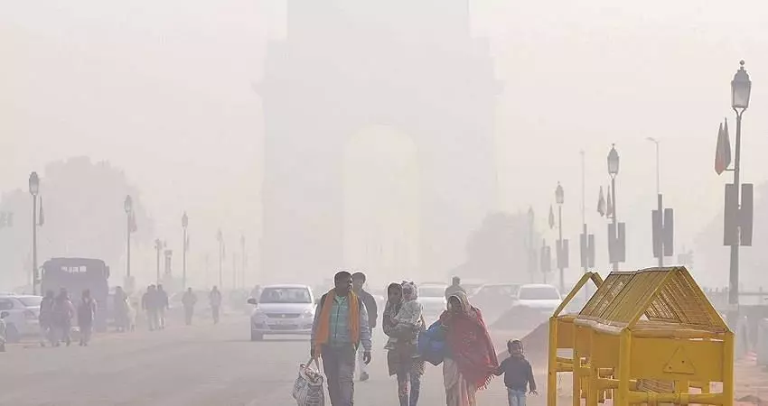 दिल्ली में ठंड ने तोड़ा 9 सालों का रिकॉर्ड, अभी और बढ़ेगी शीतलहर, पांच डिग्री तक गिरेगा पारा दिल्ली में ठंड ने तोड़ा 9 सालों का रिकॉर्ड, अभी और बढ़ेगी शीतलहर, पांच डिग्री तक गिरेगा पारा