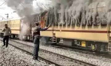 भूख और पेट की आग का सवाल उठेगा तो उस दिन देश जलने से कोई रोक नहीं सकता