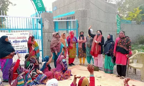 जनवादी महिला समिति ने झुग्गी बस्ती सेक्टर-50, नोएडा पर महिलाओं की बैठक : आशा यादव जनवादी महिला समिति ने झुग्गी बस्ती सेक्टर-50, नोएडा पर महिलाओं की बैठक : आशा यादव