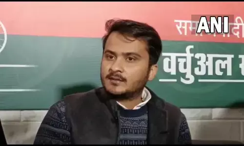 UP Elections : आजम खान के बेटे अब्दुल्ला आजम का बड़ा आरोप, कहा- मुझे सलाखों के पीछे डालने की साजिश रच रही बीजेपी UP Elections : आजम खान के बेटे अब्दुल्ला आजम का बड़ा आरोप, कहा- मुझे सलाखों के पीछे डालने की साजिश रच रही बीजेपी