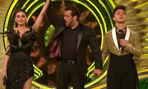 कौन हैं बिग बॉस 15 की विनर, करण कुंद्रा से पहले इस एक्टर संग जुड़ा नाम कौन हैं बिग बॉस 15 की विनर, करण कुंद्रा से पहले इस एक्टर संग जुड़ा नाम