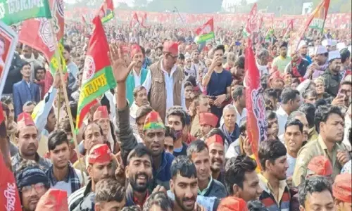 पांच चुनावी राज्यों में रैलियों-रोड शो पर बड़ा फैसला, 1000 लोगों की सभा को दी अनुमति; देखें नई गाइडलाइन