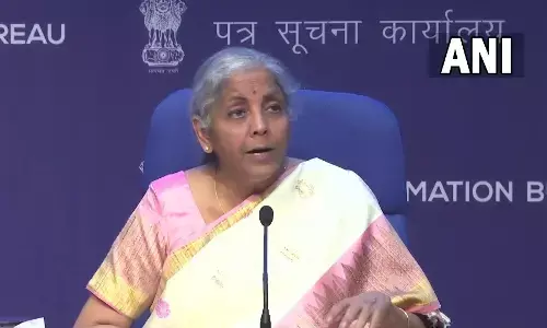 वित्त मंत्री निर्मला सीतारमण ने बताया, पीएम मोदी ने कही थी कौन सी बात, इसलिए नहीं बढ़ाया टैक्स! वित्त मंत्री निर्मला सीतारमण ने बताया, पीएम मोदी ने कही थी कौन सी बात, इसलिए नहीं बढ़ाया टैक्स!