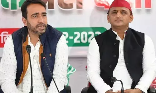 अखिलेश यादव और जयंत चौधरी ने जनता से की वोट डालने की अपील