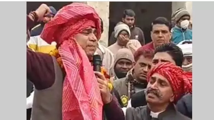 अब हिम्मत नही है हारने की बहुत हार चुका हूं मैं,  रोते हुए प्रत्याशी व उसकी पत्नी का वीडियो वायरल