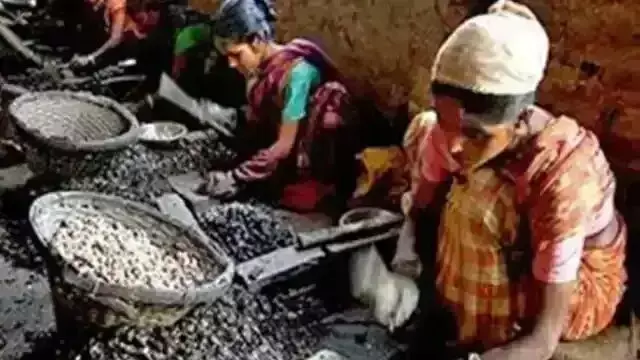बिहार में कारखानों में काम करने वाले कारीगरों को मिलेगी आवासीय सुविधा, जानिए पूरी जानकारी बिहार में कारखानों में काम करने वाले कारीगरों को मिलेगी आवासीय सुविधा, जानिए पूरी जानकारी