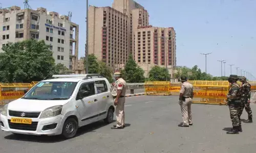 Delhi Covid Rules: कार चलाते समय नहीं लगाना होगा मास्क, जानें ऐसे ही 7 फैसले जो DDMA की बैठक में हुए