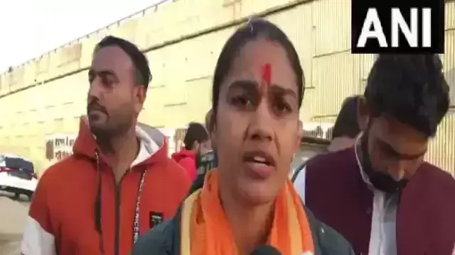 मेरठ में BJP के लिए प्रचार कर रही बबिता फोगट पर हमला, RLD कार्यकर्ताओं पर मारपीट का लगा आरोप