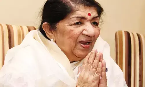 लता मंगेशकर की हालत नाजुक, वेंटिलेटर पर किया गया शिफ्ट