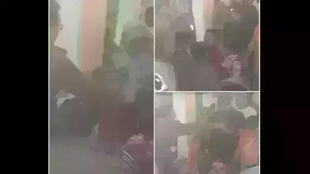 सतना में अतिक्रमण हटाओ अभियान, पुलिस ने फुटपाथियों के साथ की मारपीट सतना में अतिक्रमण हटाओ अभियान, पुलिस ने फुटपाथियों के साथ की मारपीट