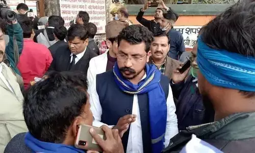 भीम आर्मी चीफ चंद्रशेखर पर दर्ज हैं 18 मुकदमे, पत्नी के पास है इतनी संपत्ति भीम आर्मी चीफ चंद्रशेखर पर दर्ज हैं 18 मुकदमे, पत्नी के पास है इतनी संपत्ति