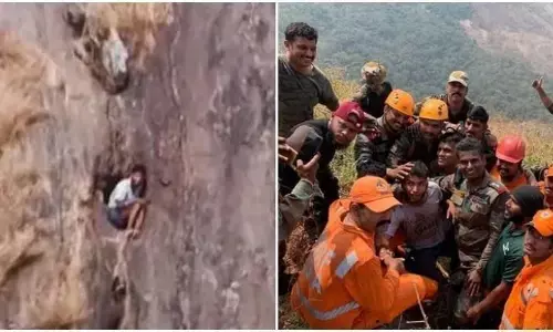 केरल: दो दिनों से पहाड़ी पर फंसा ट्रैकर, इस तरह बची जान केरल: दो दिनों से पहाड़ी पर फंसा ट्रैकर, इस तरह बची जान