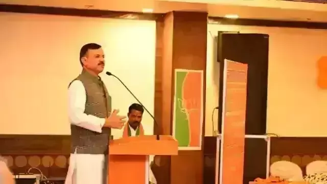 BJP सांसद ने लोकसभा में उठाई मांग, देश में दो संतान की नीति करें लागु