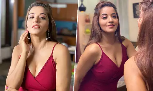 Monalisa Photos: भोजपुरी एक्ट्रेस ने फिटनेस से भरी अपनी लटेस्ट तस्वीरों से मचाया बवाल, फोटोज वायरल Monalisa Photos: भोजपुरी एक्ट्रेस ने फिटनेस से भरी अपनी लटेस्ट तस्वीरों से मचाया बवाल, फोटोज वायरल