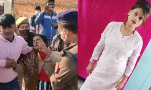 उन्नाव में पूजा हत्याकांड: कैसे हुई दलित युवती की हत्या, पोस्टमार्टम रिपोर्ट में खुलासा, अखिलेश की गाड़ी के आगे कूद गई थी पीड़िता की मां उन्नाव में पूजा हत्याकांड: कैसे हुई दलित युवती की हत्या, पोस्टमार्टम रिपोर्ट में खुलासा, अखिलेश की गाड़ी के आगे कूद गई थी पीड़िता की मां