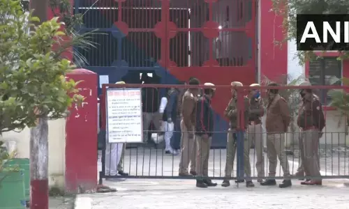 लखीमपुर हिंसा का आरोपी आशीष मिश्रा जेल से रिहा, जानें राकेश टिकैत क्या बोले? लखीमपुर हिंसा का आरोपी आशीष मिश्रा जेल से रिहा, जानें राकेश टिकैत क्या बोले?