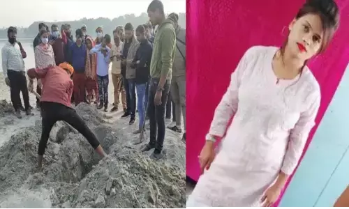 उन्नाव में दलित युवती की मौत में नया मोड़: मृतका के शव का दोबारा हुआ पोस्टमार्टम उन्नाव में दलित युवती की मौत में नया मोड़: मृतका के शव का दोबारा हुआ पोस्टमार्टम