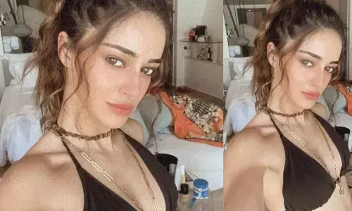 Ananya Pandey Sexy Video: अनन्या पांडे के सेक्सी अवतार ने इंटरनेट पर मचाया गदर, देखें सेक्सी फोटो Ananya Pandey Sexy Video: अनन्या पांडे के सेक्सी अवतार ने इंटरनेट पर मचाया गदर, देखें सेक्सी फोटो
