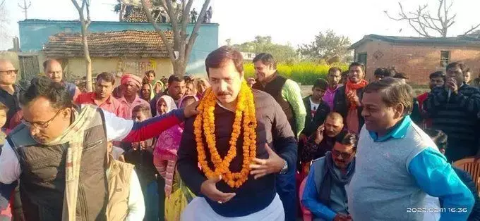 पीडित की पत्नी की बड़ा खुलासा, 25000 हजार के इनामी धनंजय सिंह ने बिना जमानत के कैसे भरा पर्चा? पढिये पूरा पत्र