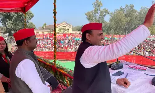 पीलीभीत में योगी पर अखिलेश का तंज, बोले काका गए..तो ... पीलीभीत में योगी पर अखिलेश का तंज, बोले काका गए..तो ...