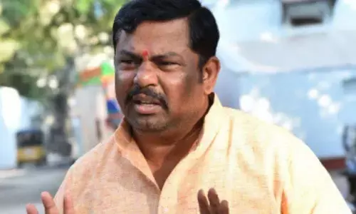 मुश्किल में फंसे BJP विधायक टी राजा? चुनाव आयोग ने लिया ये एक्शन, योगी के बुलडोजर को लेकर दिया था ये बयान मुश्किल में फंसे BJP विधायक टी राजा? चुनाव आयोग ने लिया ये एक्शन, योगी के बुलडोजर को लेकर दिया था ये बयान