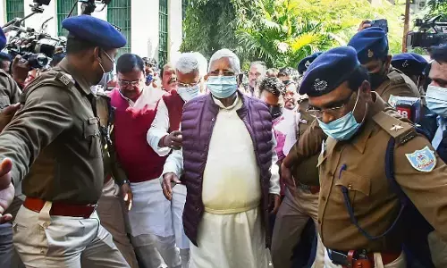 Lalu Fodder Scam : 5 केस, 32.5 साल की कैद, 1.55 करोड़ जुर्माना, जानें- चारा घोटाले के किस मामले में लालू को कितनी सजा? Lalu Fodder Scam : 5 केस, 32.5 साल की कैद, 1.55 करोड़ जुर्माना, जानें- चारा घोटाले के किस मामले में लालू को कितनी सजा?