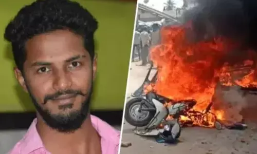 कर्नाटकः शिमोगा में तनाव, बजरंग दल के कार्यकर्ता की हत्या केस में 3 गिरफ्तार, जानिए घटना से जुड़ी 10 बड़ी बातें कर्नाटकः शिमोगा में तनाव, बजरंग दल के कार्यकर्ता की हत्या केस में 3 गिरफ्तार, जानिए घटना से जुड़ी 10 बड़ी बातें