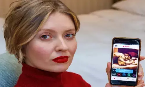 Ukraine Russia War: यूक्रेन की महिलाओं को मिलने बुला रहे रूसी सैनिक! भेजे ऐसे मैसेज Ukraine Russia War: यूक्रेन की महिलाओं को मिलने बुला रहे रूसी सैनिक! भेजे ऐसे मैसेज