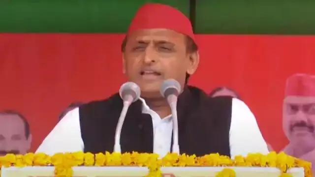 गोरखपुर में अखिलेश ने बीजेपी विधायक भूपेश चौबे पर साधा निशाना गोरखपुर में अखिलेश ने बीजेपी विधायक भूपेश चौबे पर साधा निशाना