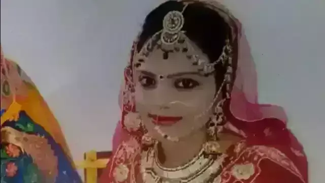लव मैरिज के बाद होने लगे झगड़े, युवती ने लगा ने फांसी, पढ़िए पूरी कहानी लव मैरिज के बाद होने लगे झगड़े, युवती ने लगा ने फांसी, पढ़िए पूरी कहानी