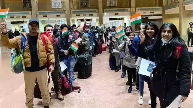 केंद्र ने HC को बताया- ऑपरेशन गंगा के तहत कितने लोगों को निकाला यूक्रेन से बाहर