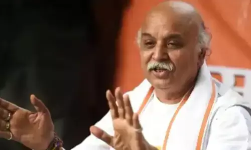 यूपी में भाजपा की हार-जीत को लेकर तोगड़िया की बड़ी भविष्यवाणी यूपी में भाजपा की हार-जीत को लेकर तोगड़िया की बड़ी भविष्यवाणी