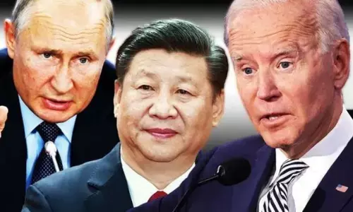 रूस-चीन-अमेरिका के त्रिकोण में फंसा है भारत!