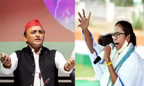 ममता बनर्जी को काले झंडे दिखाए जाने पर भड़के अखिलेश, कह दी बड़ी बीत