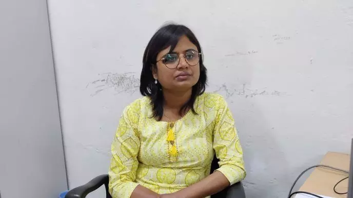 अकेले मेरे लिए नहीं है, ऊपर तक देना है, रिश्वत लेते पकड़ी गईं इंस्पेक्टर ने दी ये सफाई, ACB ने की गिरफ्तार अकेले मेरे लिए नहीं है, ऊपर तक देना है, रिश्वत लेते पकड़ी गईं इंस्पेक्टर ने दी ये सफाई, ACB ने की गिरफ्तार