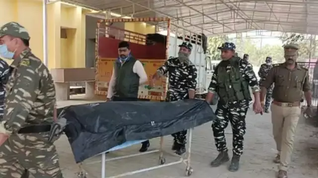 CRPF जवान ने अपनी ही ड्यूटी बंदूक से खुद को मारी गोली, गोली की आवाज सुनते लोगो में मचा हड़कंप