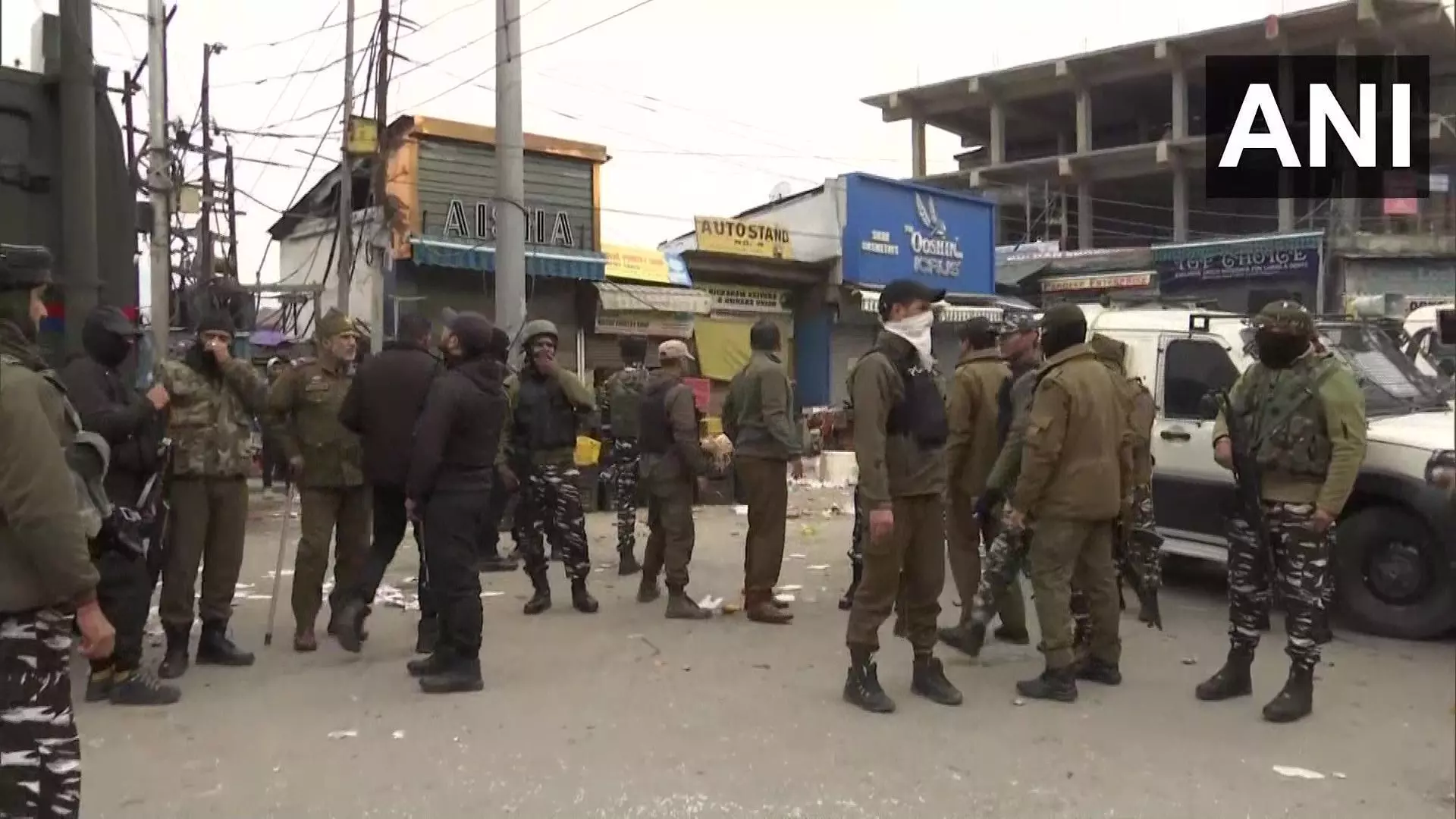 Jammu and Kashmir: ग्रेनेड हमले से दहला श्रीनगर का बाजार, 1 नागरिक की मौत, पुलिसकर्मियों समेत 24 लोग घायल