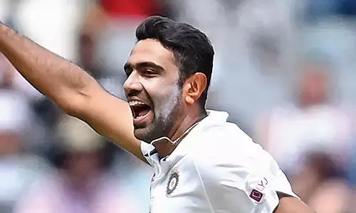 R Ashwin Most Test Wickets: रविचंद्रन अश्विन ने रचा इतिहास, टेस्ट विकेट के मामले में कपिल देव को पीछे छोड़ा R Ashwin Most Test Wickets: रविचंद्रन अश्विन ने रचा इतिहास, टेस्ट विकेट के मामले में कपिल देव को पीछे छोड़ा
